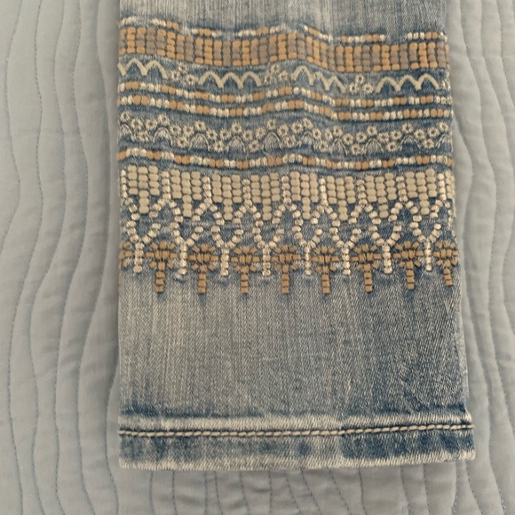 Nice Miss Me Signature Cuff Light Blue Jeans. Size 28 - Picture 11 of 11